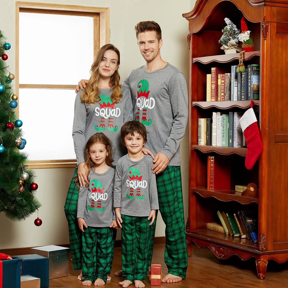 PatPat Kids Family Christmas Pajamas Matching Sets Long Sleeve Top and Green Plaid Pant Gifts Flame Retardant with Socks, 2-Piece, Size 3-4Y